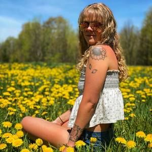 Meet your Posher, Lizzie